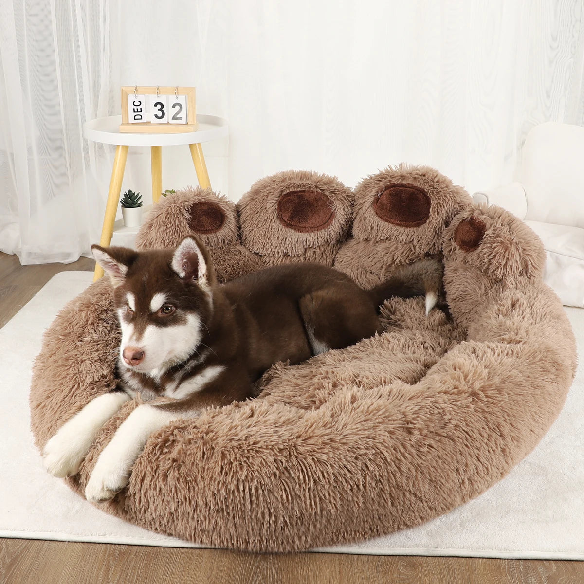 Fluffy Pet Bed - Paw Design - Dogs & Cats - 4 Sizes Available